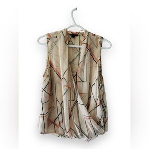 Banana Republic, size medium, sleeveless, cream colored with pattern